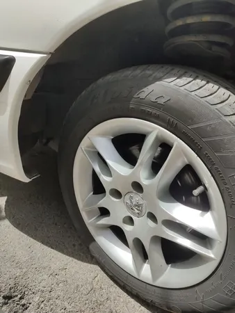 درپوش وسط رینگ خودرو چیکال مدل Q-10 مناسب برای پژو 206 بسته 4 عددی