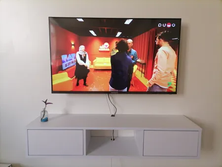 میز تلویزیون دیواری مدل FH86