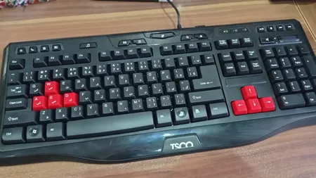 کیبورد تسکو مدل TK 8018 با حروف فارسی