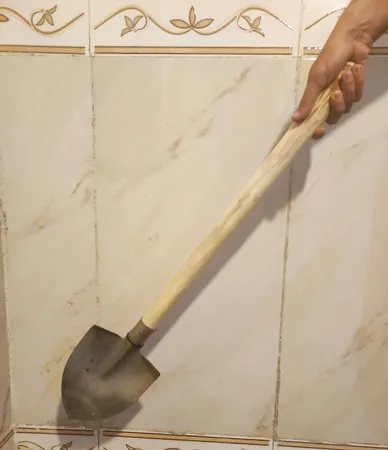 بیلچه باغبانی مدل B 044