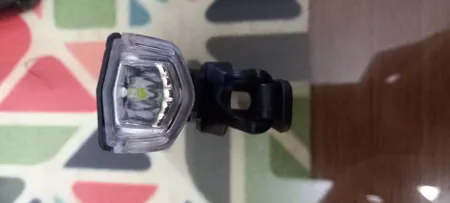 چراغ جلوی دوچرخه مدل شارژی