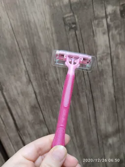 خود تراش ژیلت مدل Simply Venus 3 بسته 4 عددی