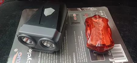 چراغ جلو و عقب دوچرخه کیاکو مدل F5-B5