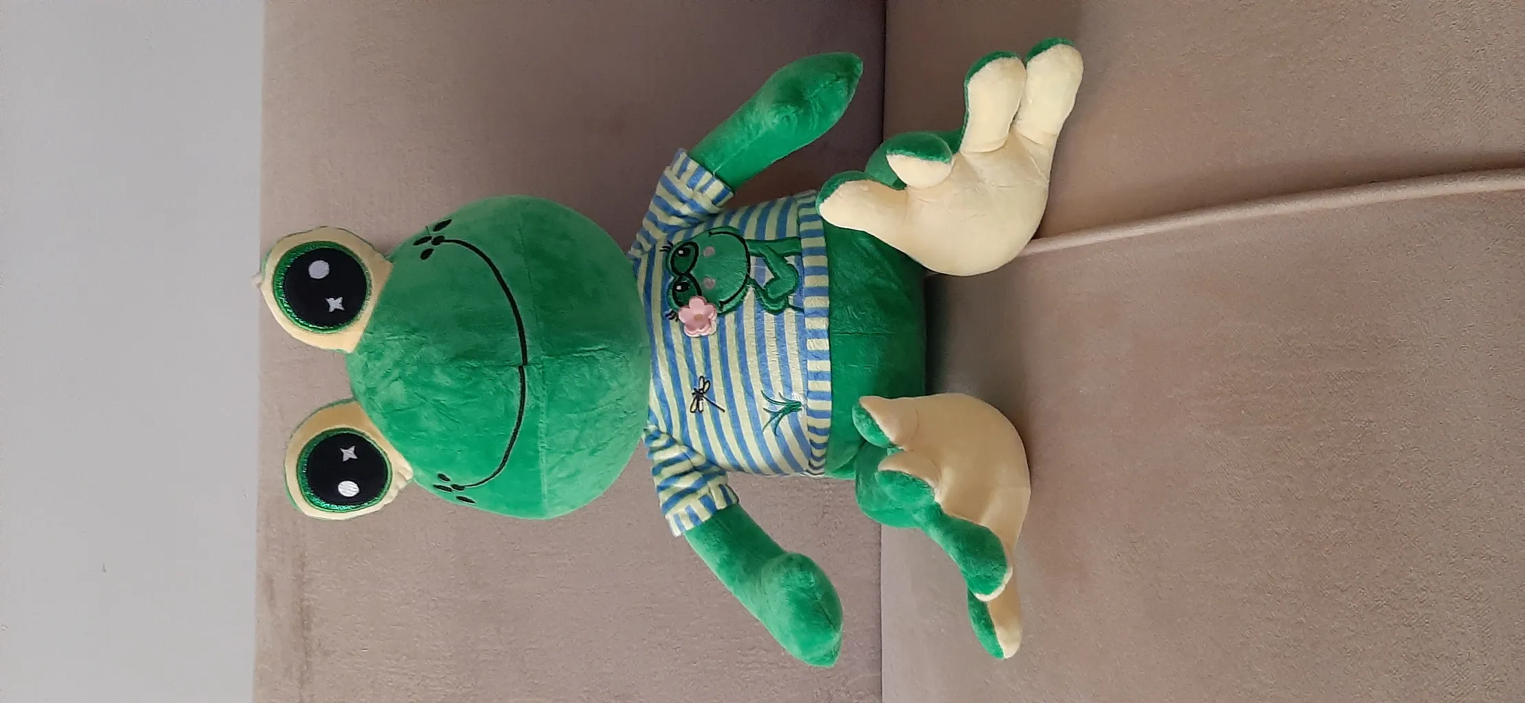 عروسک طرح قورباغه لاکچری مدل JIMI110 ارتفاع 55 سانتی‌متر