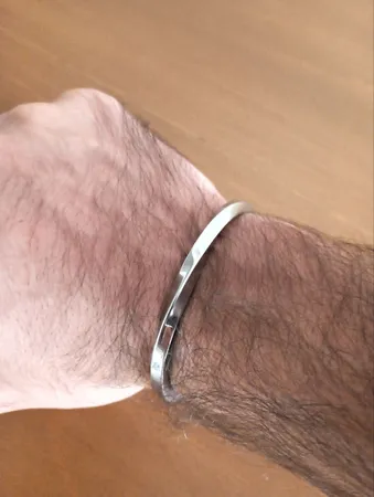 دستبند مردانه مدل بنگل پیچی