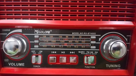 اسپیکر بلوتوثی قابل حمل گولون مدل RX-BT455S
