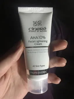 کرم لایه بردار سینره ده درصد AHA حجم 40 میلی لیتر