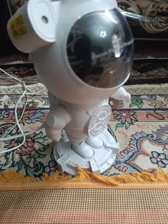 چراغ خواب مدل فضانورد طرح کهکشان ماه