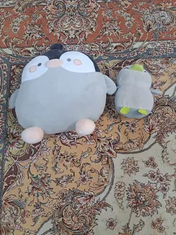 عروسک طرح پنگوئن بالشتی مدل تپل ارتفاع 40 سانتی‌متر