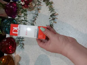 تجریه خرید کرم مرطوب کننده صورت درمالیفت مدل  Rosalift مناسب پوست‌های حساس حجم 30 میلی لیتر