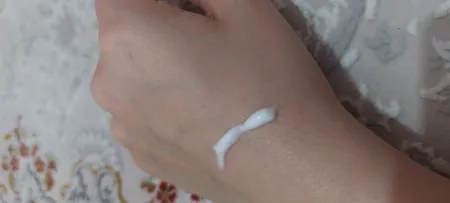 کرم نرم‌کننده اوسرین و اوره 5درصد ثمین مناسب پوست خشک و آسیب‌دیده حجم 100 میلی‌لیتر