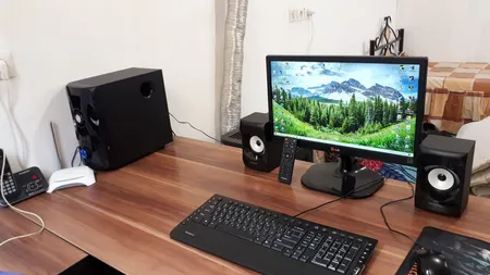 اسپیکر دسکتاپ کریتیو مدل SBS E2900