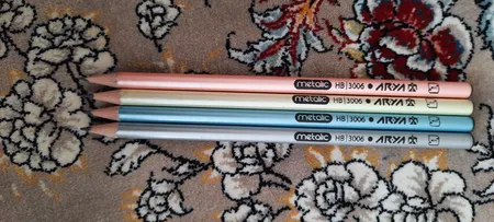 مداد آریا مدل متالیک مجموعه 4 عددی