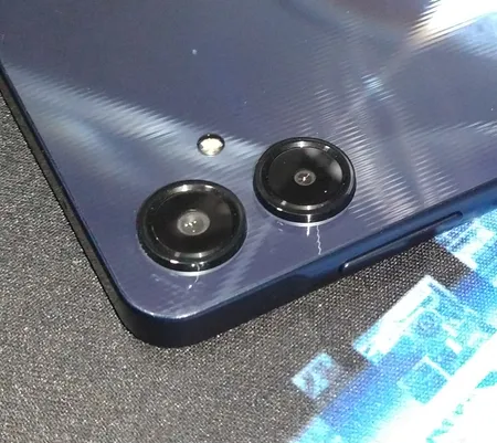 گوشی موبایل سامسونگ مدل Galaxy A06 دو سیم کارت ظرفیت 64 گیگابایت و رم 4 گیگابایت