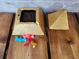 تجریه خرید زیرسیگاری مدل هرم