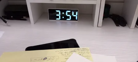 ساعت رومیزی کد DS-6628