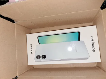 گوشی موبایل سامسونگ مدل Galaxy A06 دو سیم کارت ظرفیت 64 گیگابایت و رم 4 گیگابایت