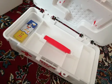 جعبه کمک های اولیه مدل F70