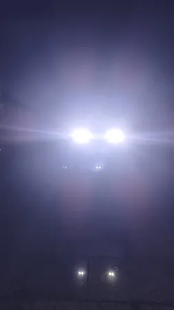 پروژکتور دو کنتاکت خودرو کد eko 60 مدل جغدی فلزی