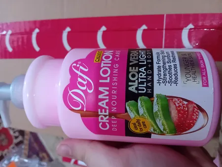 لوسیون بدن دافی مدل آلوئه ورا حجم 470 میلی لیتر