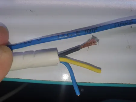 چند راهی فرحان الکتریک مدل FR-31.5-20M