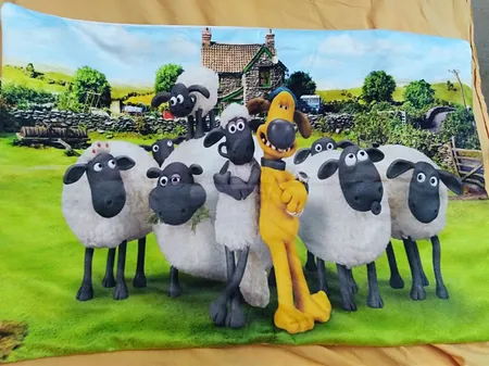 روبالشی کودک هزاردستان طرح بره ناقلا مدل rob175