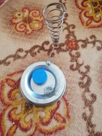 پایه هویه مدل U/10//3 همراه با روغن لحیم پیشگام و سیم لحیم