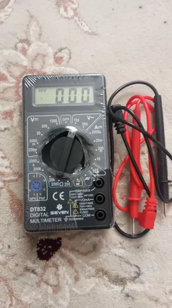 مولتی متر دیجیتال تی اس آی مدل DT832