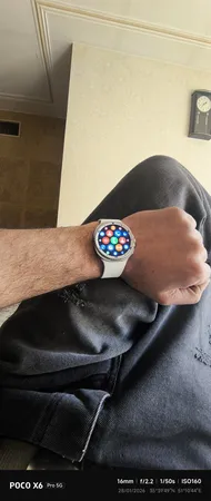 ساعت هوشمند 46 میلی متر وونک مدل Galaxy 8a-26 با بند سیلیکونی