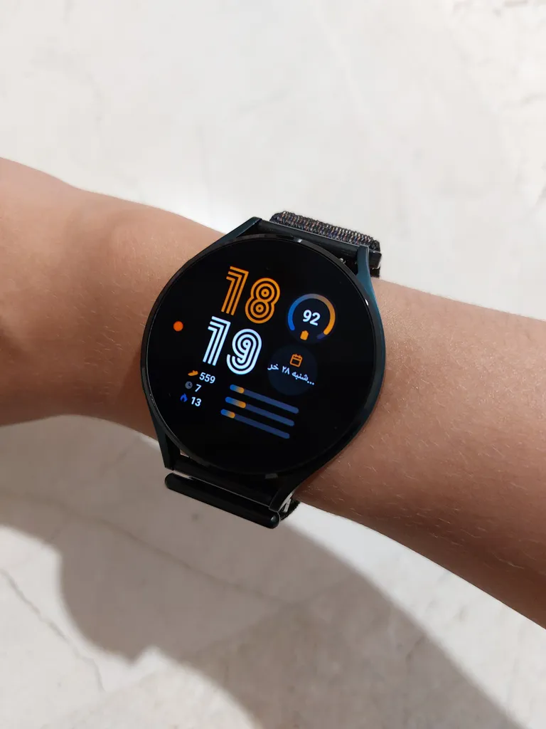 ساعت هوشمند 44 میلی‌متری سامسونگ مدل Galaxy Watch4 با بند سیلیکونی