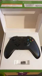 دسته بازی بی سیم مایکروسافت مناسب برای Xbox One S