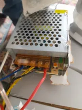 تجریه خرید منبع تغذیه 12 ولت 5 آمپر مدل BS-037