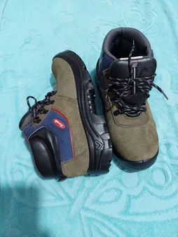 پوتین ایمنی کفش کاوه مدل 204