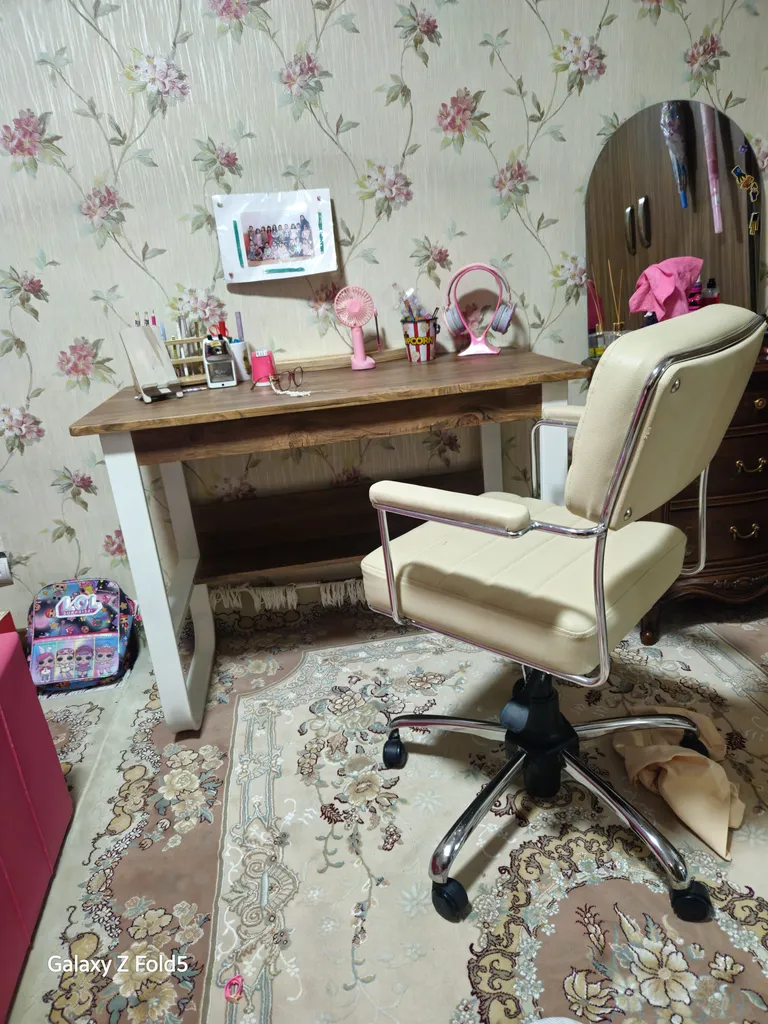 میز تحریر یاران دکور مدل پایه فلزی