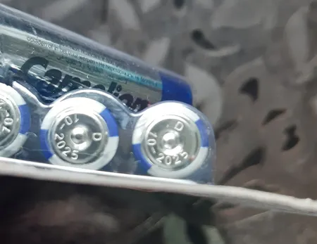 باتری نیم قلمی کملیون مدل Super Heavy Duty بسته 6 عددی