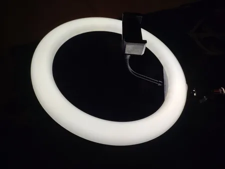 رینگ لایت مدل LJJ-26K RGB