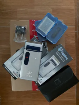 ماشین اصلاح موی صورت یاندو مدل Sv-w301u به همراه تیغه و توری یدک