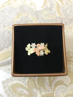 انگشتر طلا ۱۸ عیار زنانه طلای مستجابی طرح پروانه مدل 67145