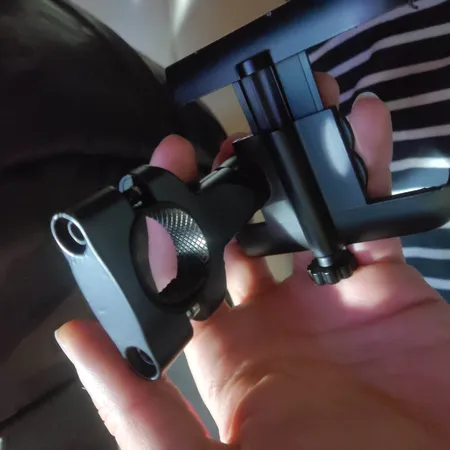 پایه نگهدارنده گوشی موبایل مدل موتورسیکلت کد PH-C1