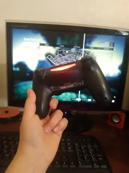 دسته بازی پلی استیشن ۴ مدل DUALSHOCK CUH-ZCT2E