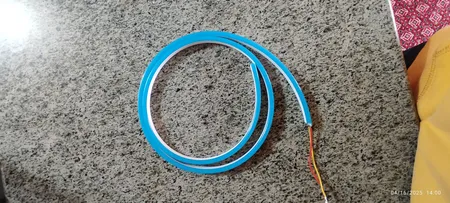 ریسه نئون فلکسی مدل 2835 طول 1 متر