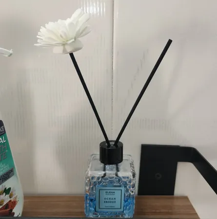 خوشبوکننده هوا شمع النا مدل نسيم اقيانوس کد Ocean Breeze حجم 80 میلی لیتر