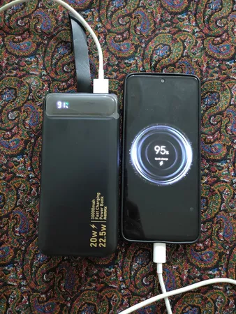 پاوربانک 22.5 وات ریمکس مدل RPP-660 ظرفیت 30000 میلی آمپر ساعت