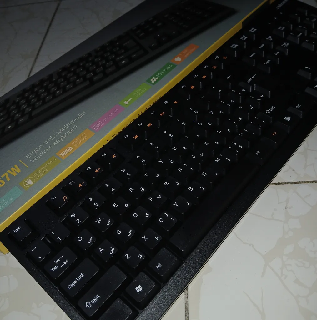 کیبورد سیبراتون مدل SKB557W