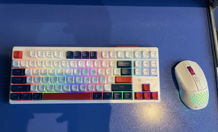 کیبورد و ماوس بی سیم گیمینگ لاجی کی مدل KM329W، سوییچ ممبران، Full-Size، نورپردازی RGB