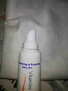 تجریه خرید بالم لب دکتر ژیلا مدل w01 وزن 12 گرم