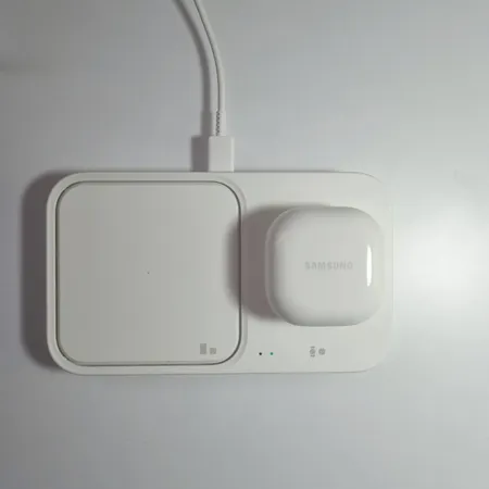 شارژر بی سیم سامسونگ مدل EP-P5400