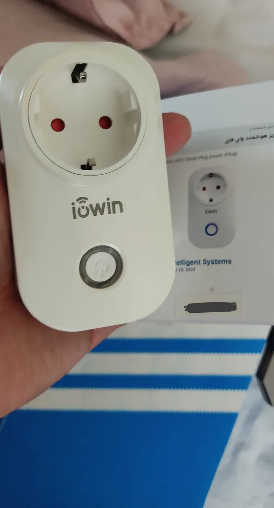 پریز هوشمند آی.او.وین مدل WinPlug