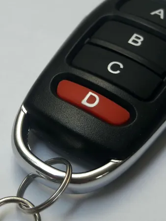 ریموت بلوتوثی دربازکن مدل azr کد Dezh-433