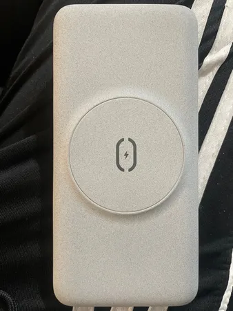 پاوربانک 22.5 وات بی‌سیم مک دودو مدل MC_877 ظرفیت 10000 میلی آمپر ساعت